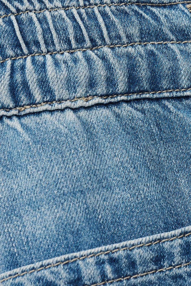 
                  
                    Mima Blue Jeans
                  
                