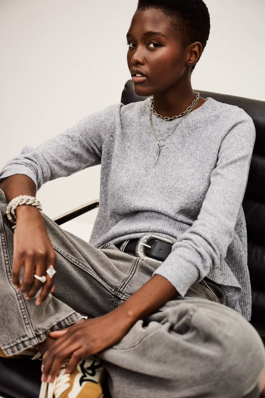 
                  
                    Salama Jumper - Gris Chine
                  
                