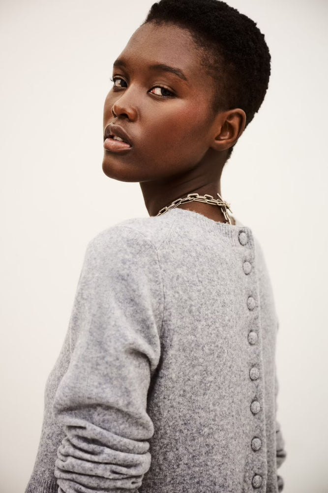 
                  
                    Salama Jumper - Gris Chine
                  
                