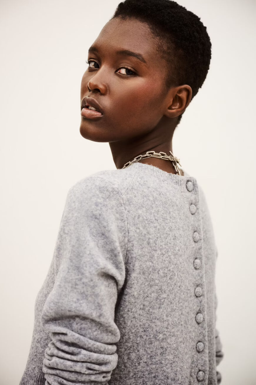 
                  
                    Salama Jumper - Gris Chine
                  
                