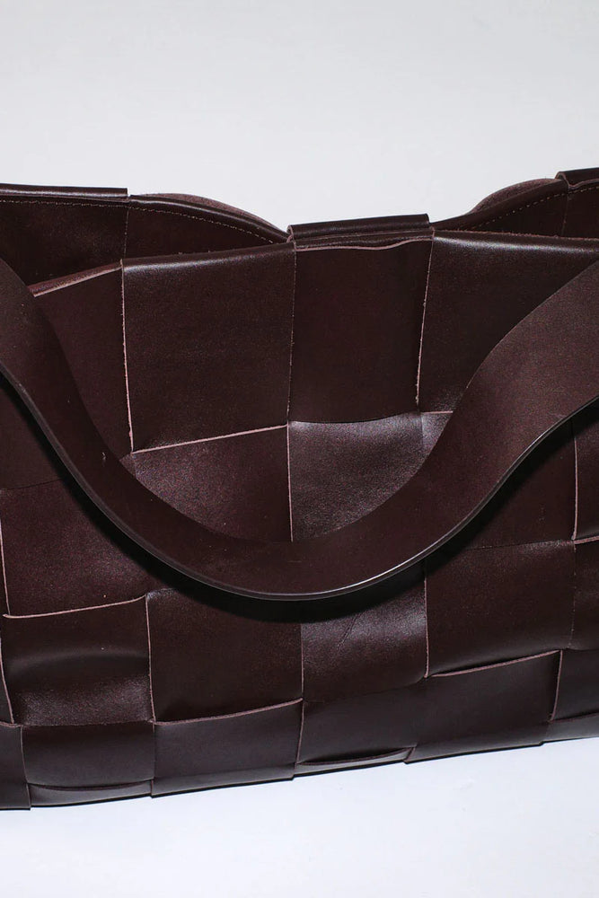 
                  
                    Woven Large Tote Bag Chocolate
                  
                