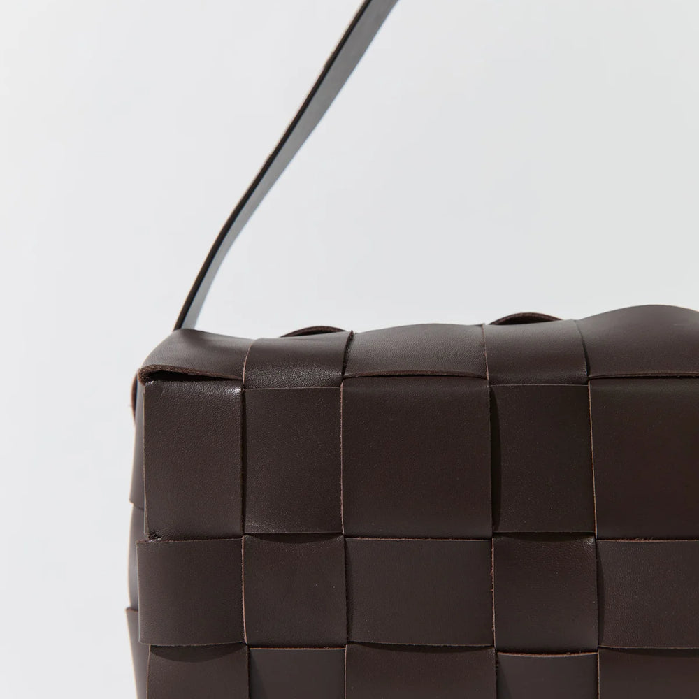 
                  
                    Woven Envelope Slim Bag Choclolate
                  
                