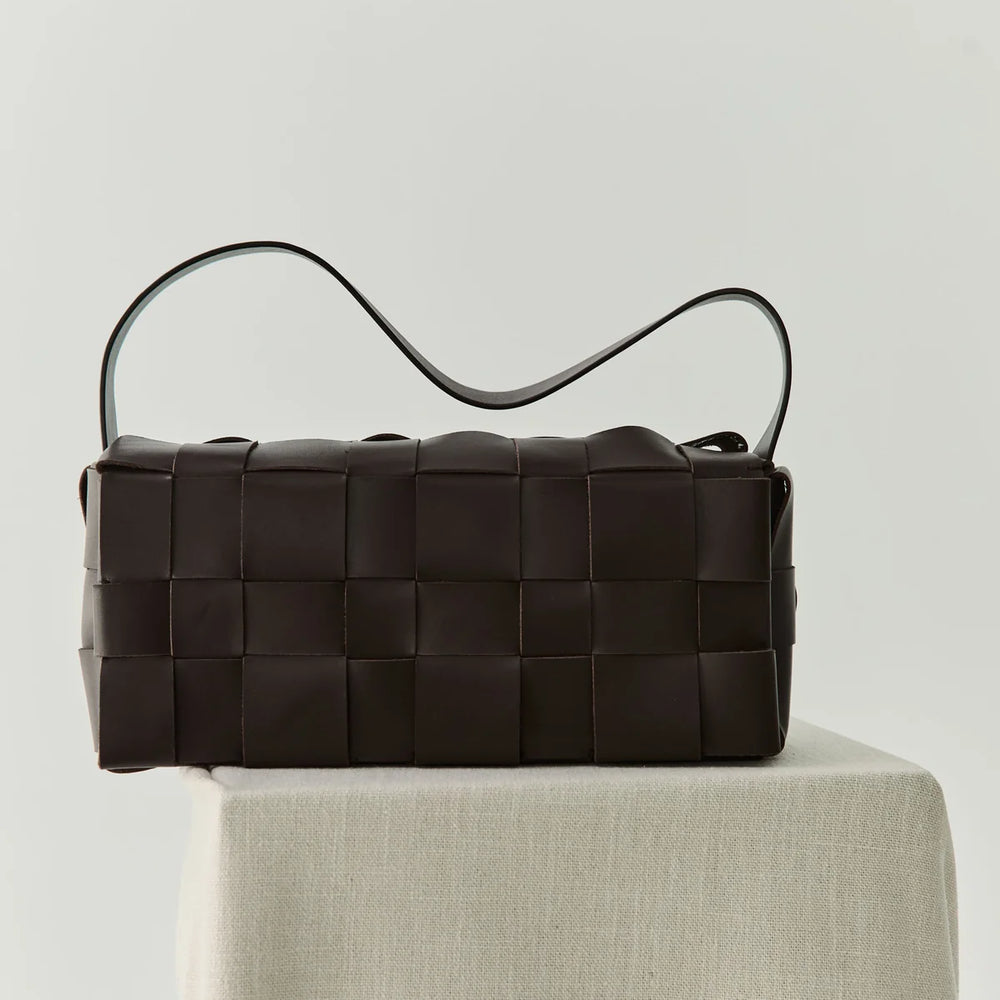 
                  
                    Woven Envelope Slim Bag Choclolate
                  
                