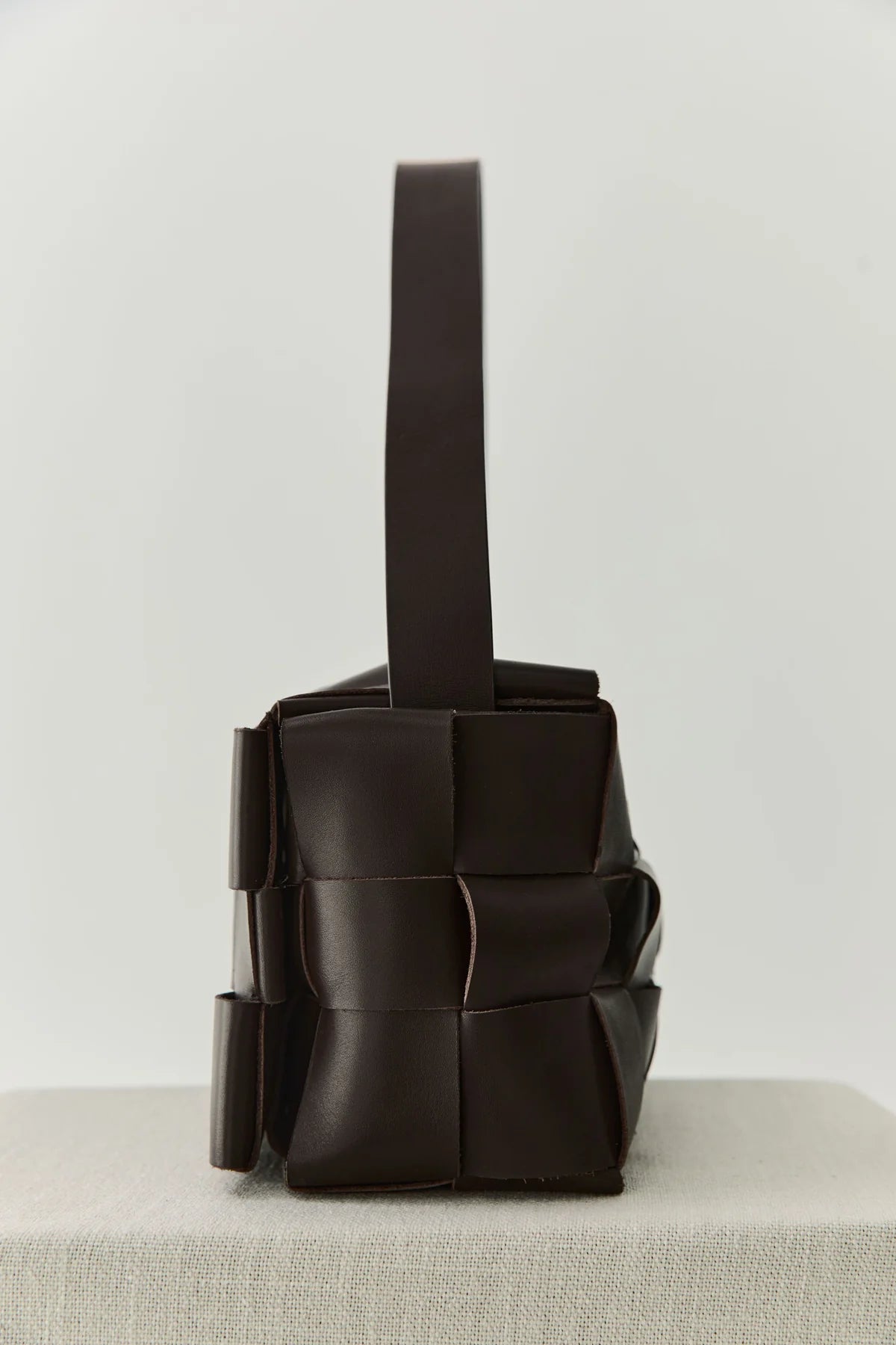 
                  
                    Woven Envelope Slim Bag Choclolate
                  
                