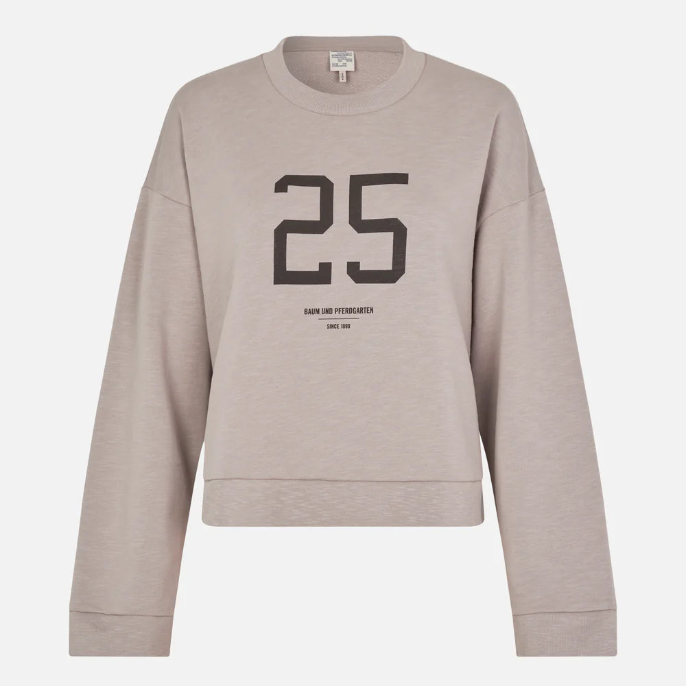 
                  
                    JoeJoe Pullover
                  
                