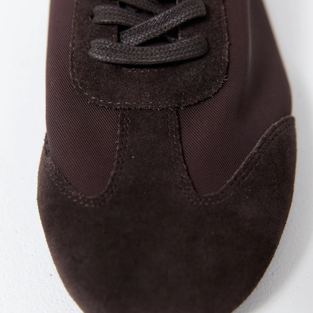 
                  
                    Ballet Sneaker Coffee
                  
                
