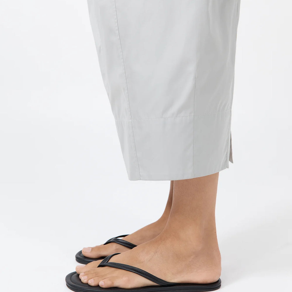 
                  
                    Thong Detail Slide Black
                  
                