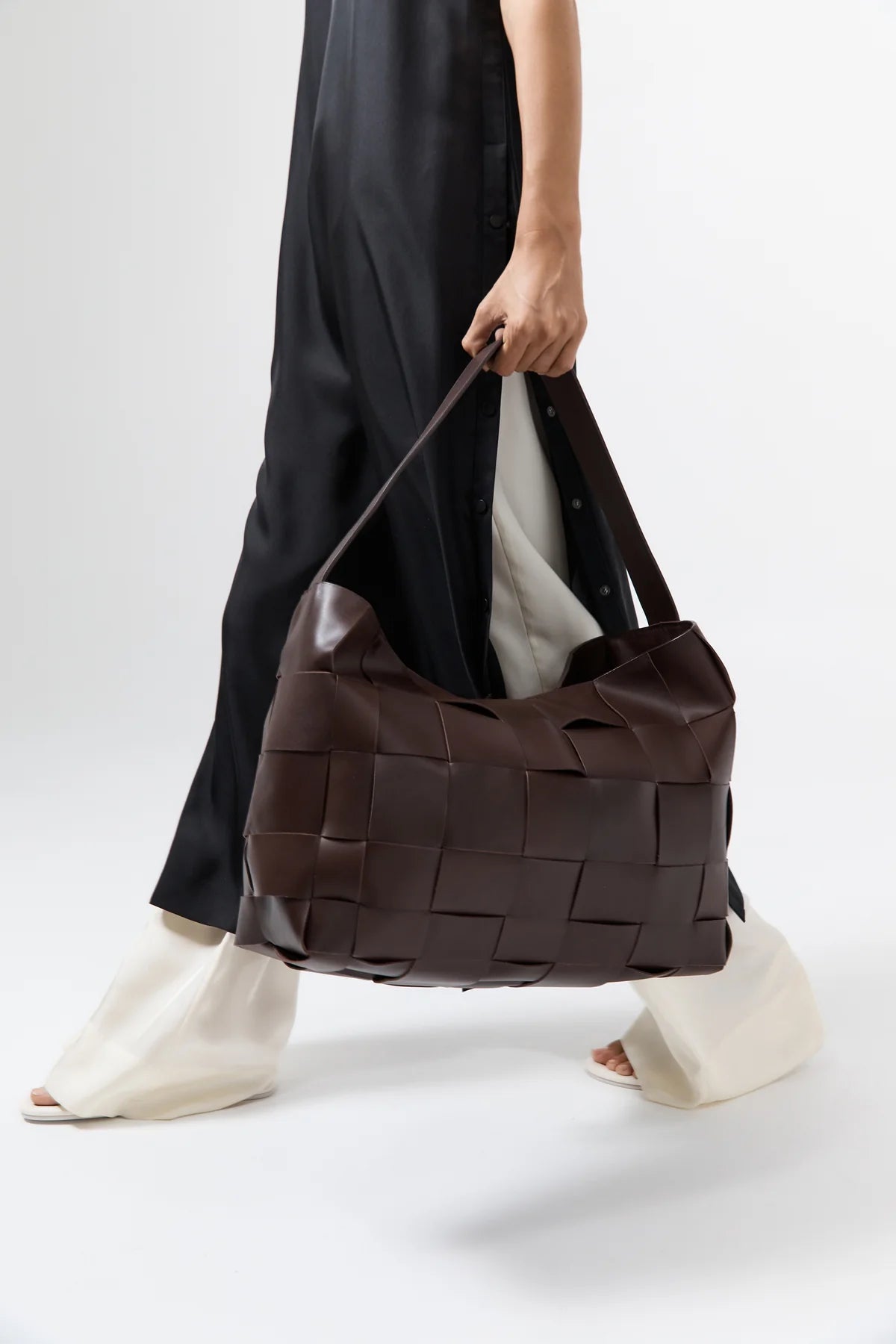 
                  
                    Woven Large Tote Bag Chocolate
                  
                