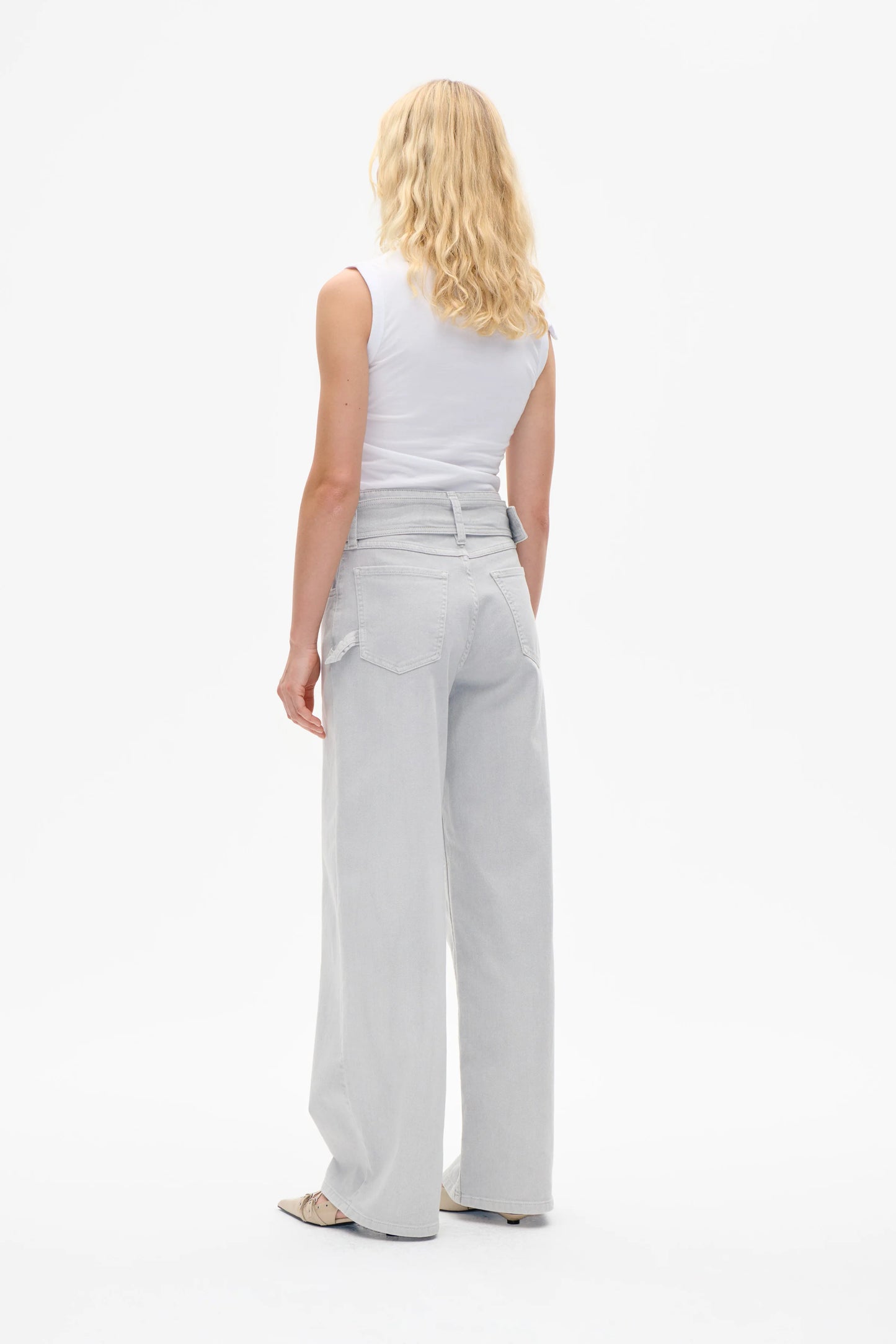 
                  
                    Nadja Jeans
                  
                