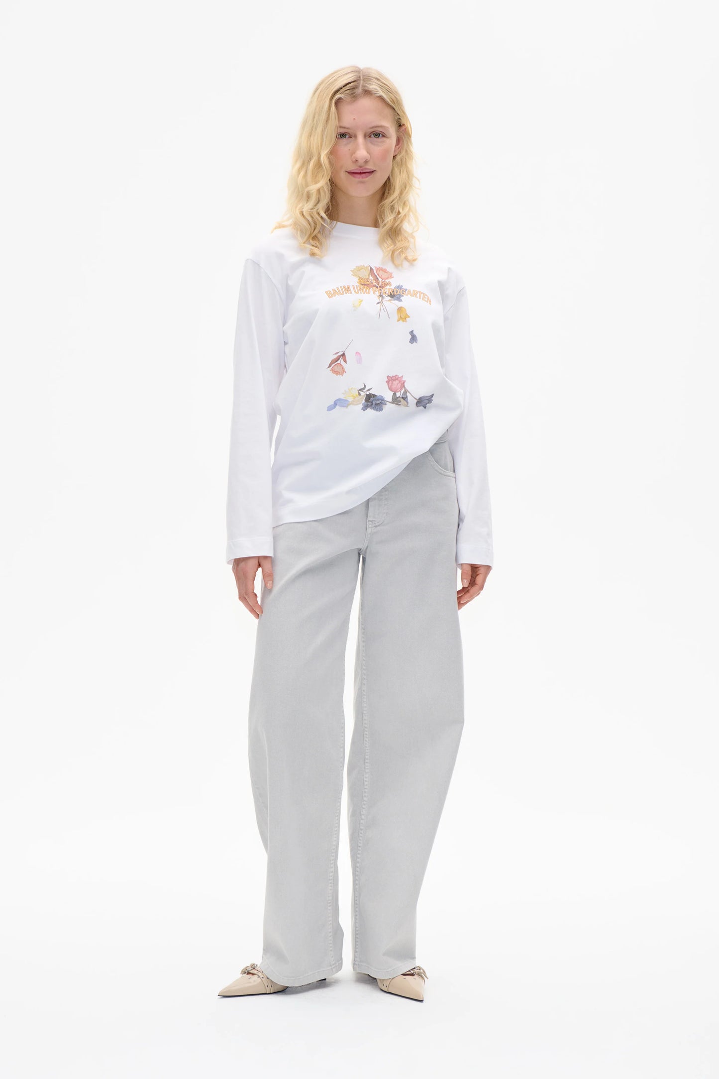 
                  
                    Jeevona Shirt
                  
                