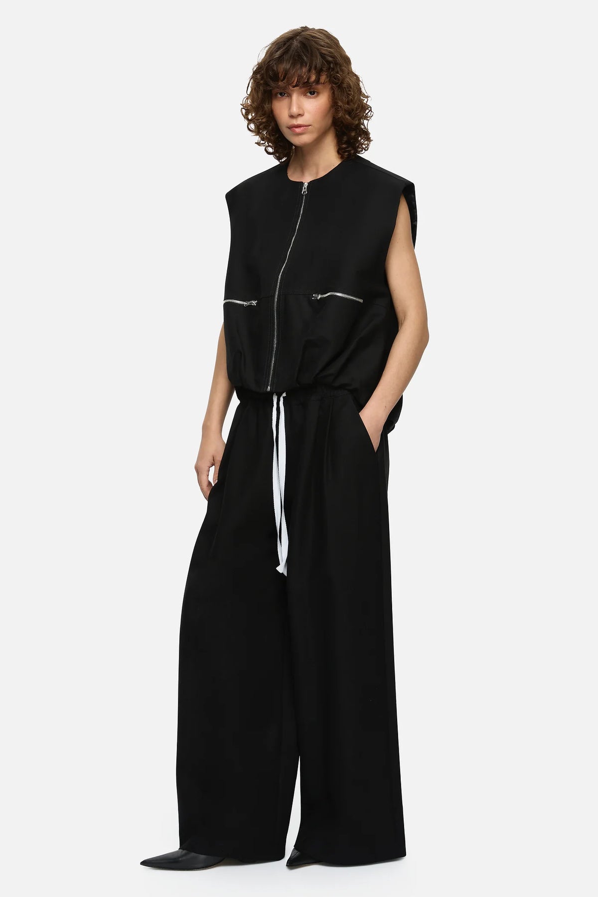 
                  
                    Cosmo Trousers Black
                  
                
