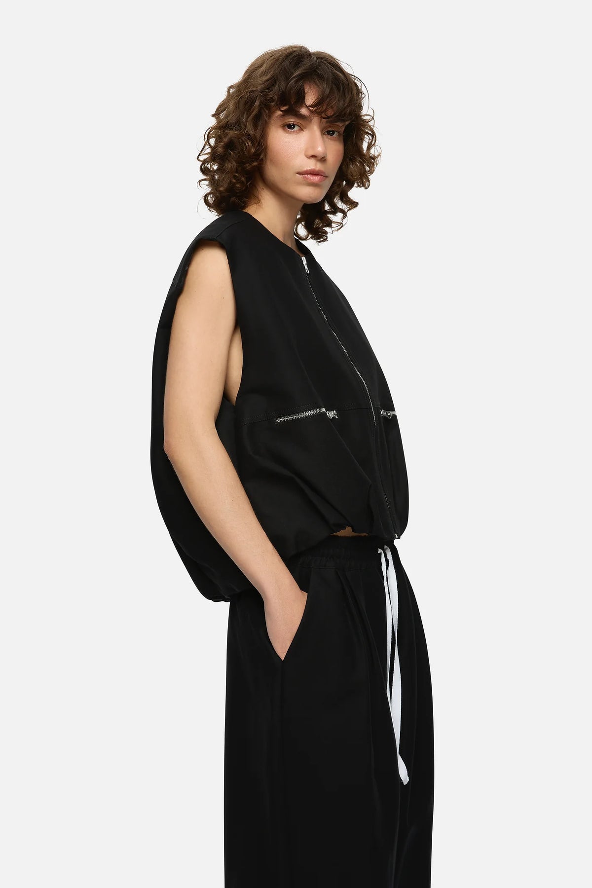 
                  
                    Cosmo Vest Black
                  
                
