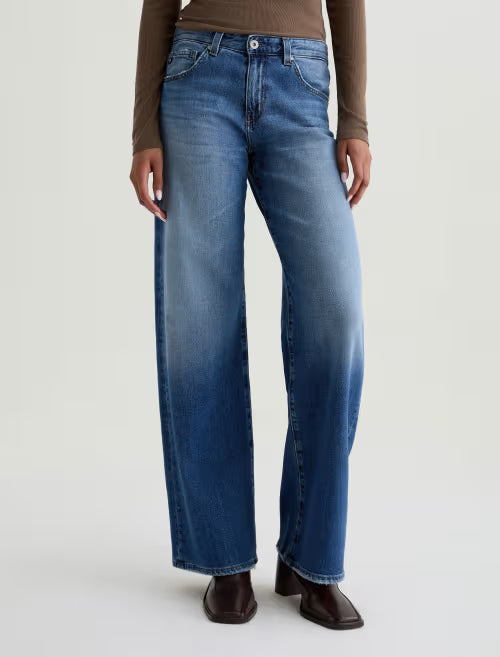 
                  
                    Adria- Headline Jean
                  
                