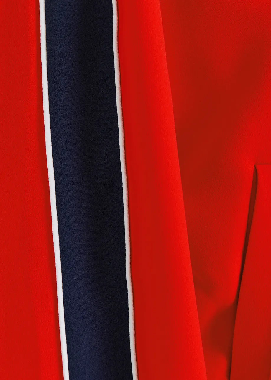 
                  
                    Hidaho Jacket True Red
                  
                
