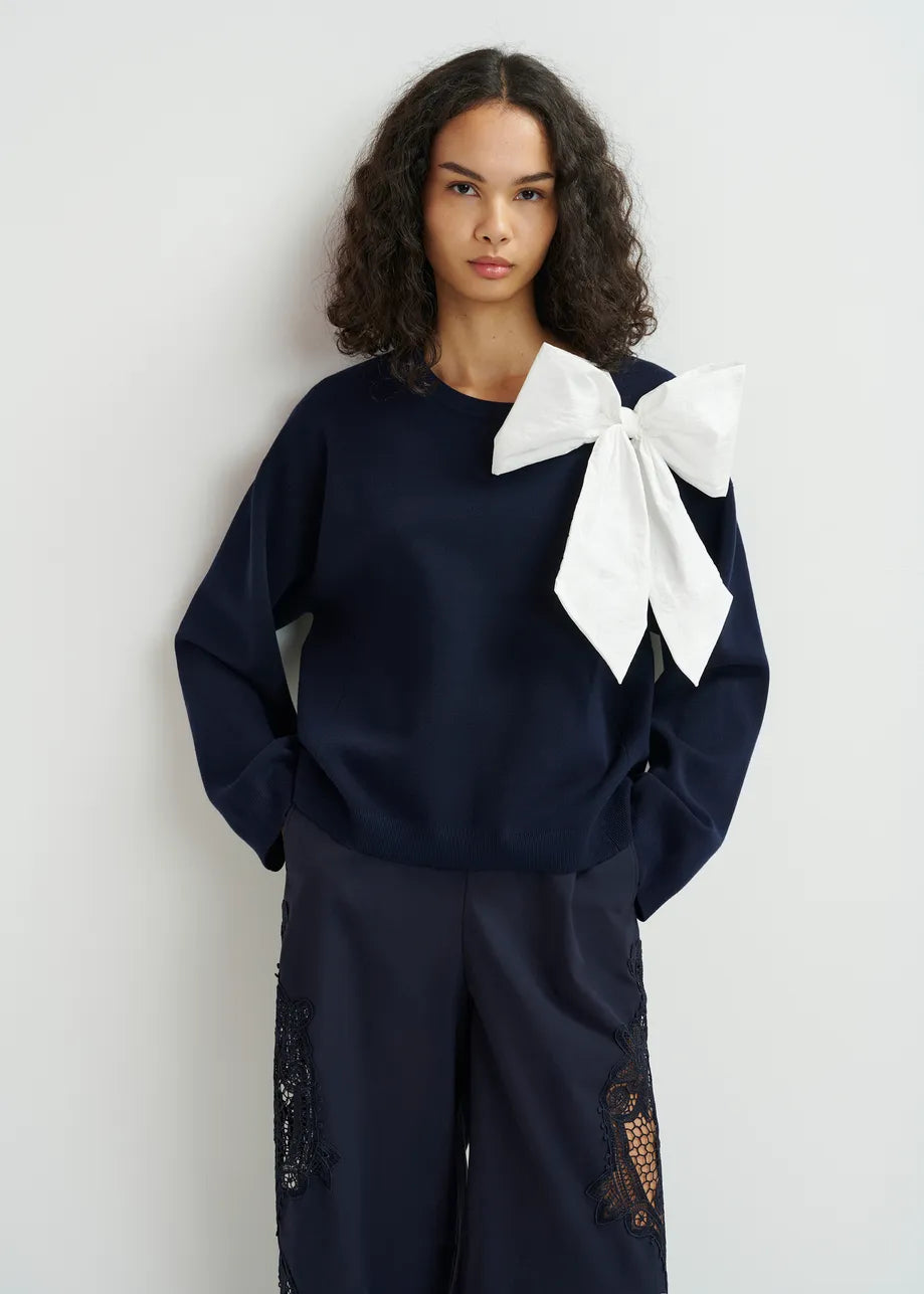 Hoslo Pullover with Bow