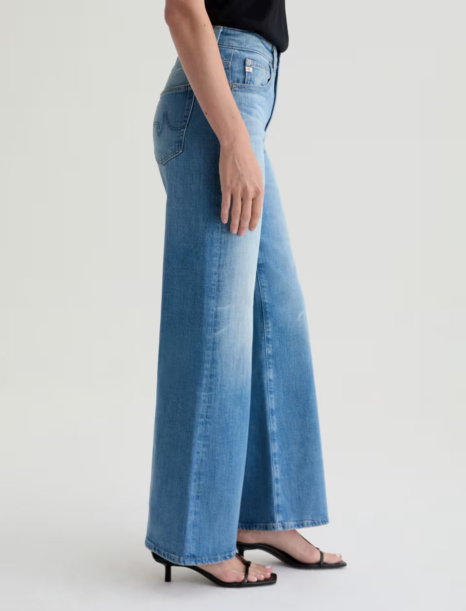 
                  
                    Saige Wide Leg Jean- 18 Years Bisou
                  
                