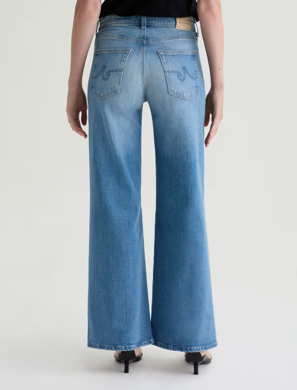 
                  
                    Saige Wide Leg Jean- 18 Years Bisou
                  
                
