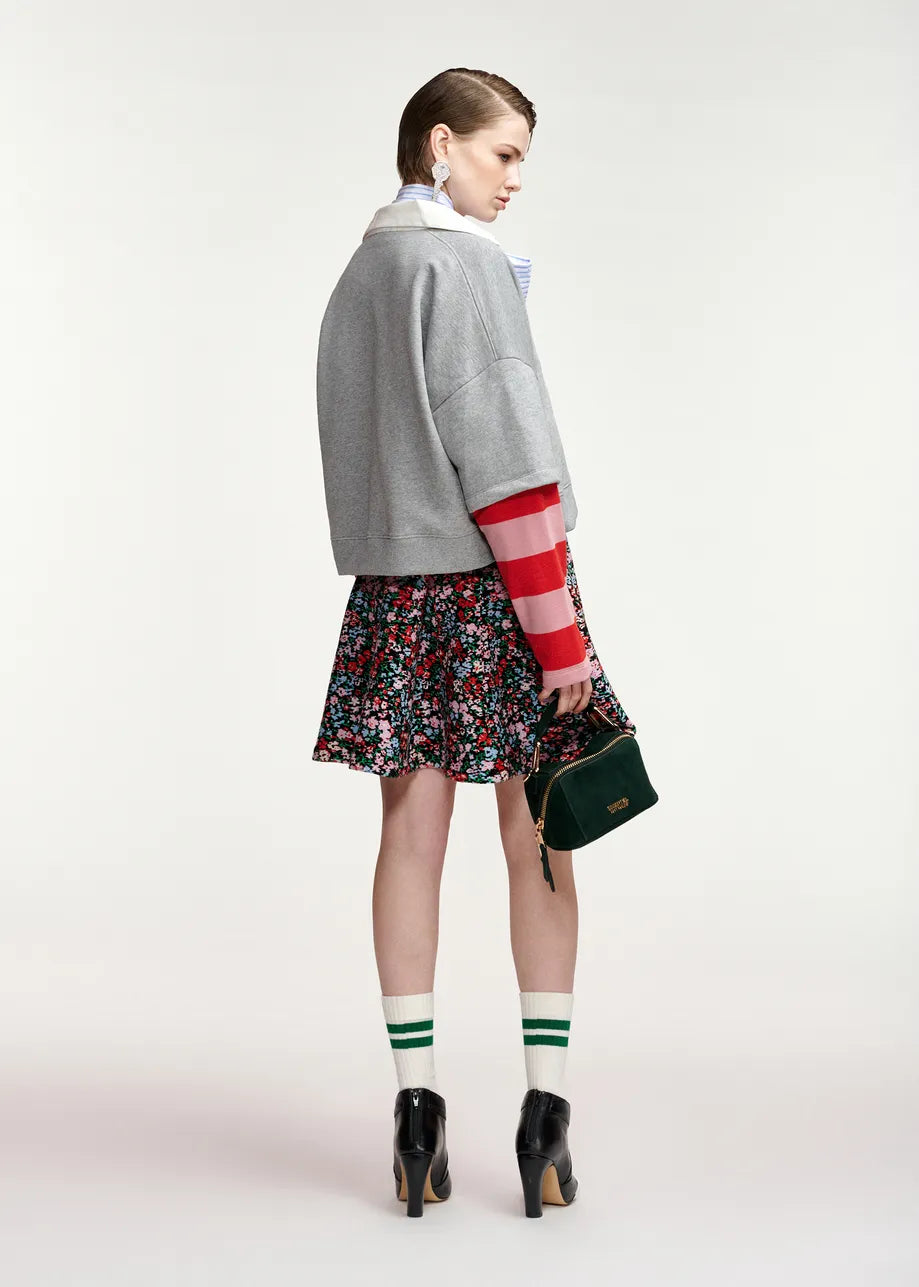 
                  
                    Kantelou Sweatshirt
                  
                