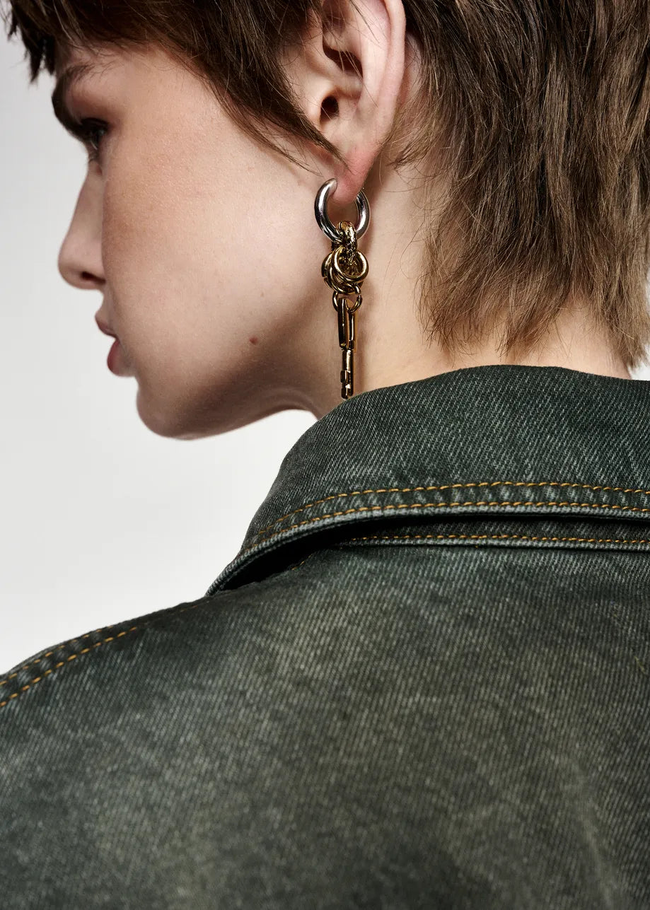 
                  
                    Kaos Earrrings
                  
                