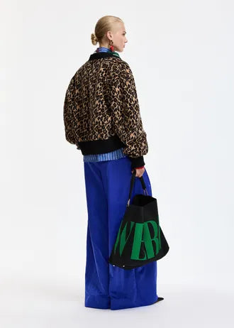 
                  
                    Kasen Bomber Leopard
                  
                