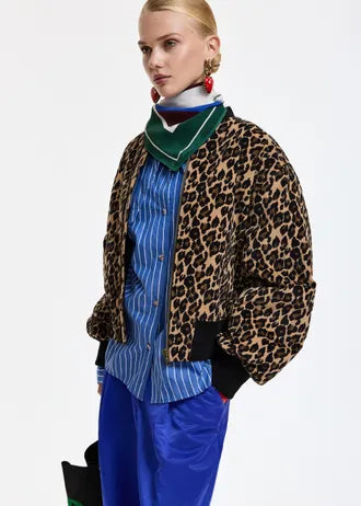 
                  
                    Kasen Bomber Leopard
                  
                