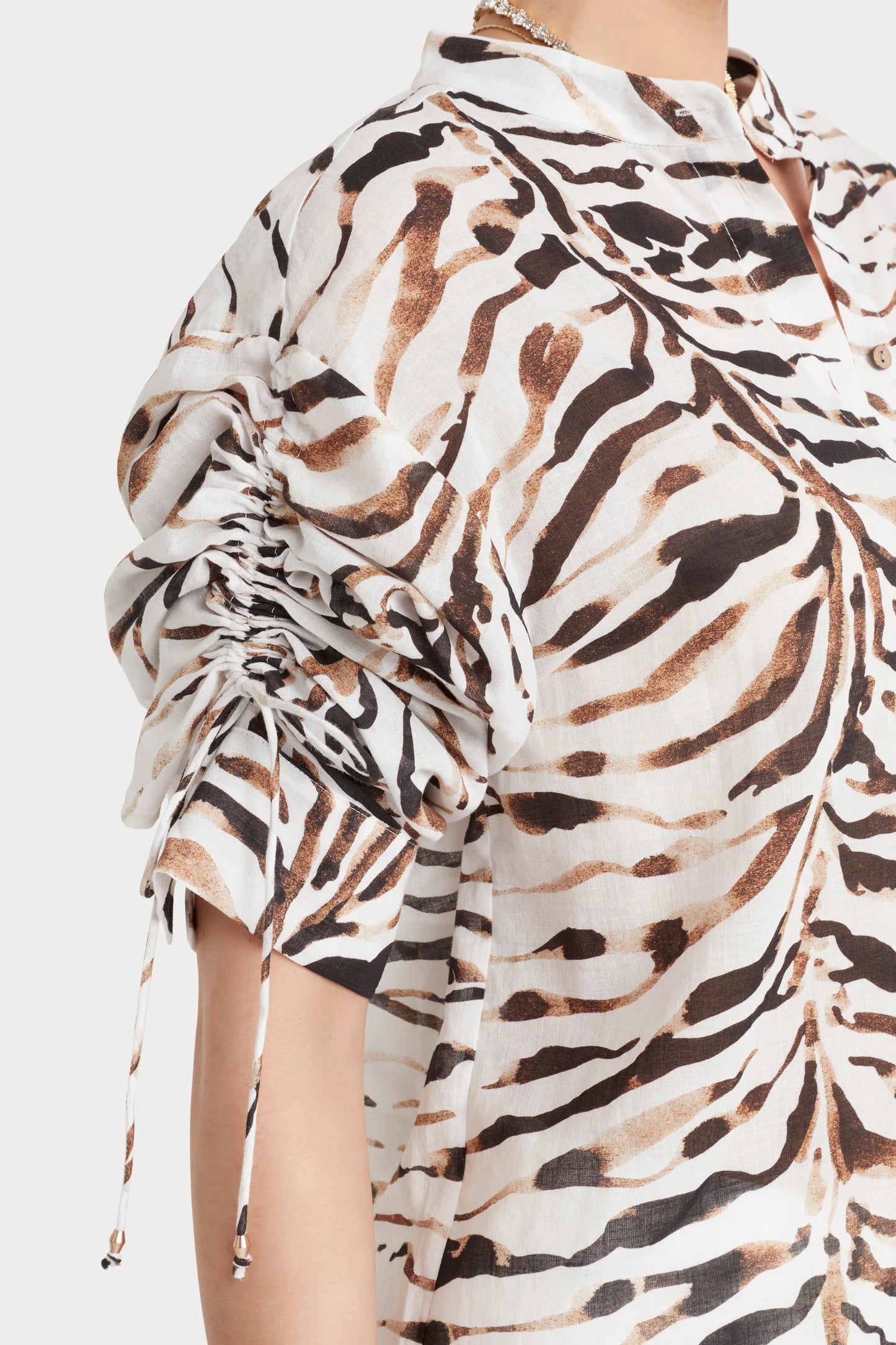 
                  
                    Paloma Shirt Print
                  
                