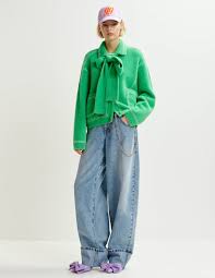
                  
                    Hoops green knit jacket with bow
                  
                