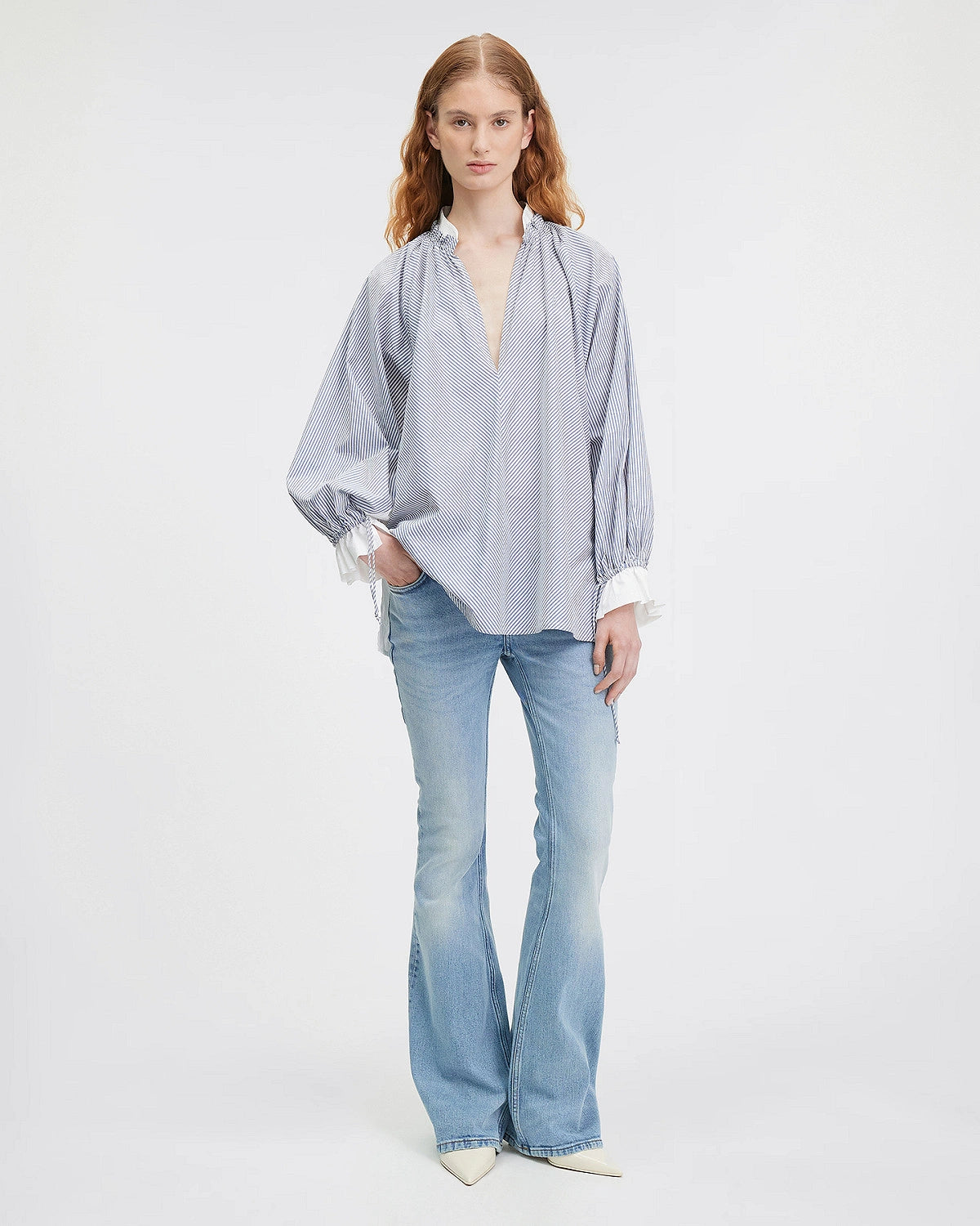 
                  
                    Wally Women in the Art Blouse Grey
                  
                